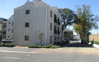 2 Bedroom Apartment in St Dumas