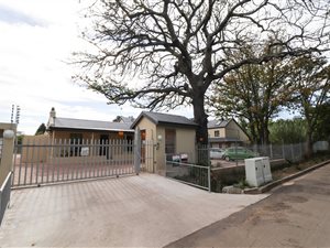 1 Bed Apartment in West Hill