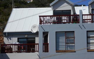 3 Bedroom Apartment in Boland Park