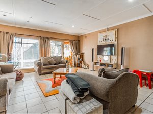 3 Bed House in Jansen Park
