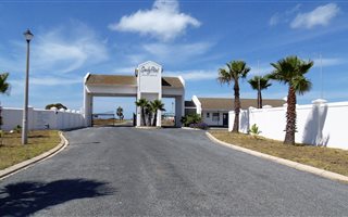 400 m² Land available in Sandy Point