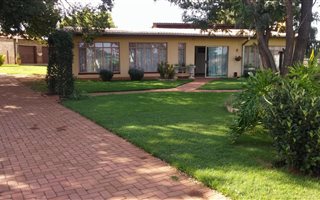 4 Bedroom House in Sundra