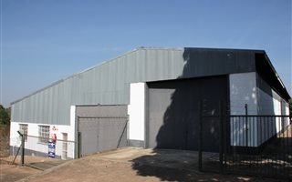 785 m² Commercial space in White River
