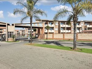 2 Bed Townhouse in Comet