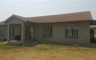 3 Bedroom House in Brakpan North
