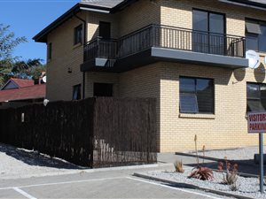 3 Bed Townhouse in Kelvin