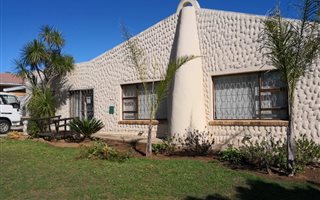 3 Bedroom House in Campher Park