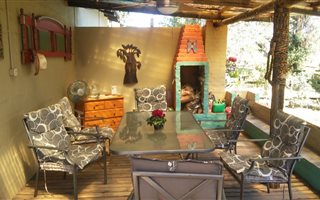 1 Bedroom Garden Cottage in Chartwell AH