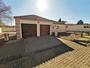 3 Bed Townhouse in Flamwood