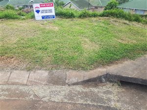 914 m² Land available in Somerset Park