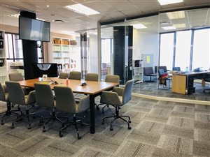 250 m² Commercial space in La Lucia