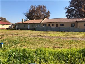 845 m² Land available in Strubenvale