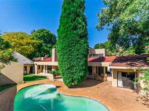 5 Bed House in Quellerina