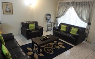 2 Bedroom Townhouse in Rosettenville