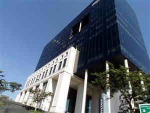 1827 m² Office Space in Sandown