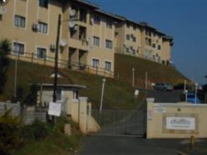 3 Bed Apartment in Southgate