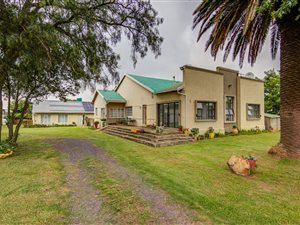 1.7 ha Land available in Welgedacht