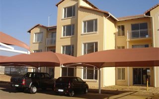 2 Bedroom Apartment in Kleinfontein