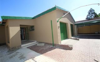3 Bedroom House in Brackendowns