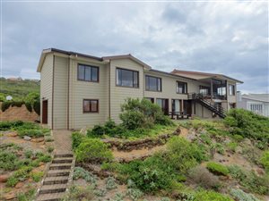 5 Bed House in Klein Brak River