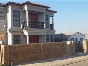 3 Bed House in Mapetla