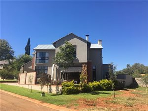 4 Bed House in Zwartkop Golf Estate