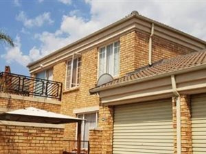 3 Bed Cluster in Honeydew Manor