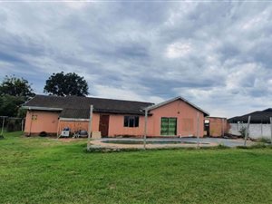 4 Bed House in Wild En Weide