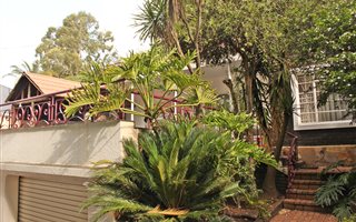 3 Bedroom House in Kensington