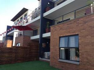 3 Bed Apartment in Fourways