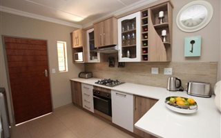 2 Bedroom Townhouse in Andeon AH
