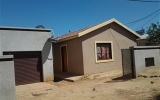 3 Bedroom House in Lawley