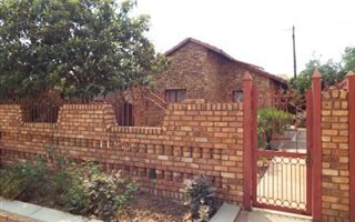 3 Bedroom House in Lethlabile