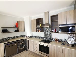 2 Bed Apartment in Edenburg
