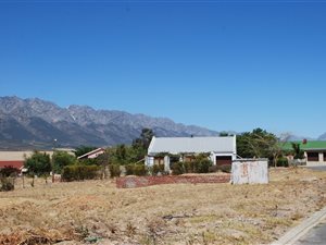 736 m² Land available in Tulbagh