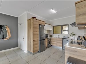 2 Bed Apartment in Waterfall Estate