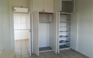 2 Bedroom Apartment in Illovo Beach
