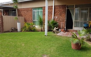 2 Bedroom Apartment in Hermanstad