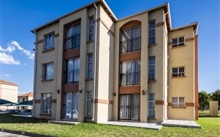 2 Bedroom Apartment in Ormonde