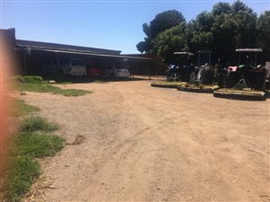 1945 m² Land available in Tsakane