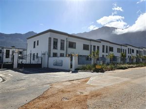 2 Bed Apartment in Franschhoek