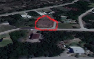 740 m² Land available in Paradise Beach
