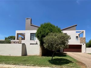 3 Bed House in The Meadows