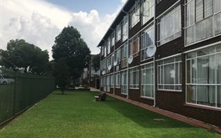 2 Bedroom Townhouse in Doringkloof