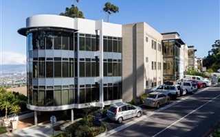 1014 m² Commercial space in Plattekloof