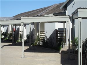 2 Bed Apartment in Hunters Estate
