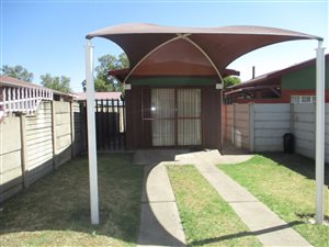 1 Bed Garden Cottage in Vanderbijlpark SE