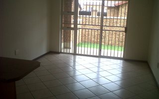 2 Bedroom Apartment in Honeydew