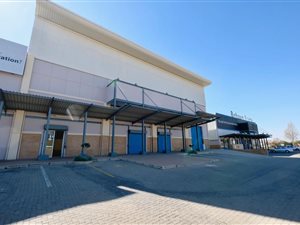 1378 m² Retail Space in Rooihuiskraal