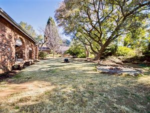 1.6 ha Farm in Golf View AH